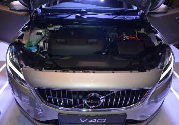 autos, cars, volvo, autos volvo, volvo v40, volvo v40 t5 inscription launched at rm180,888