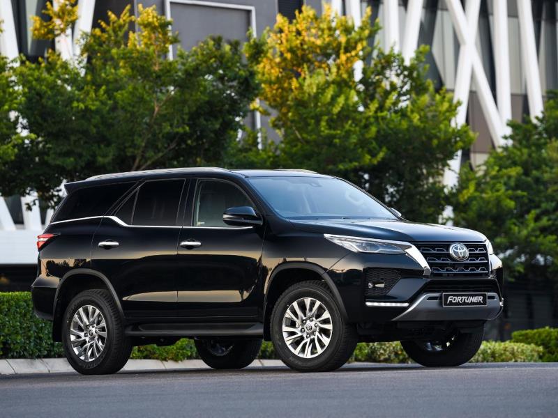 autos, cars, toyota, fortuner, toyota fortuner, toyota fortuner colours and price guide