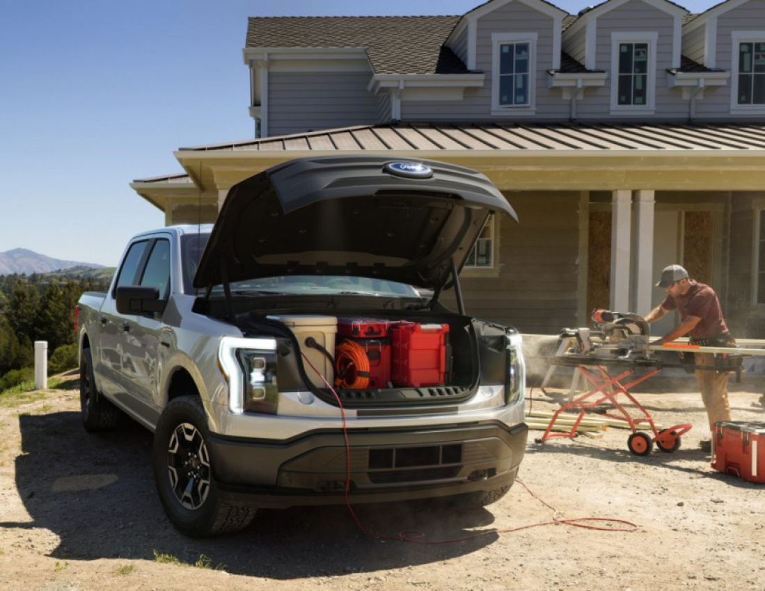 autos, cars, tesla, f-150 lightning, ford, home electricity out? cheaper power storage from f-150 lightning than tesla powerwall