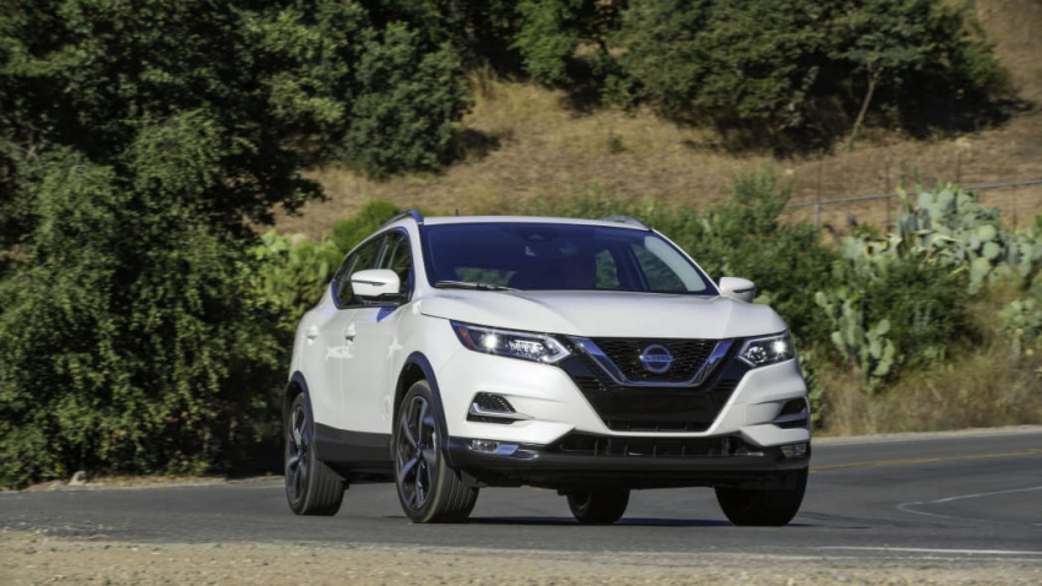 autos, cars, nissan, android, car buying, crossover, android, 2022 nissan rogue sport starts at $24,585