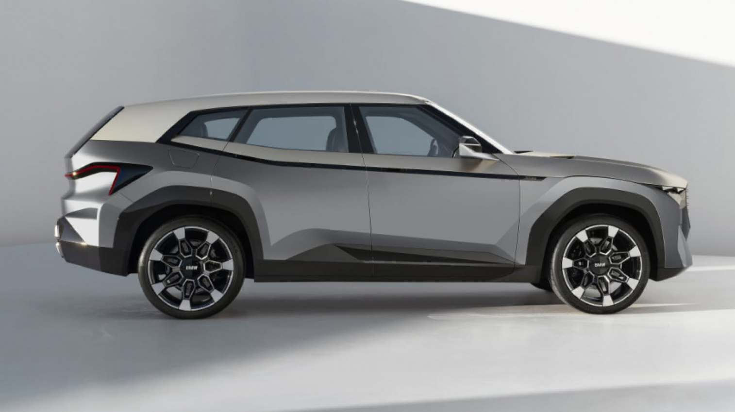 autos, bmw, cars, 2023 bmw xm plug-in hybrid performance details revealed