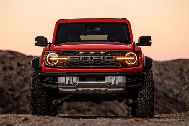 autos, cars, ford, hp, news, ford bronco, 2022 ford bronco raptor is a 400-hp rock crawler that never skips leg day
