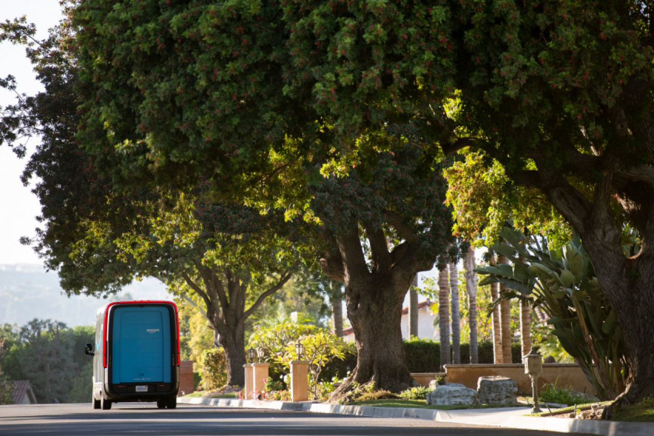 autos, cars, commercial vehicles, rivian, amazon, rj scaringe, ross rachey, amazon, amazon starts using rivian’s all-electric vans for customer deliveries in la