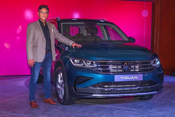 autos, cars, volkswagen, tiguan, volkswagen india, volkswagen tiguam specifications, volkswagen tiguan, volkswagen tiguan price in india, volkswagen tiguan specs, volkswagen tiguan warranty, volkswagen tiguan deliveries commence in india: prices start from rs 31.99 lakh