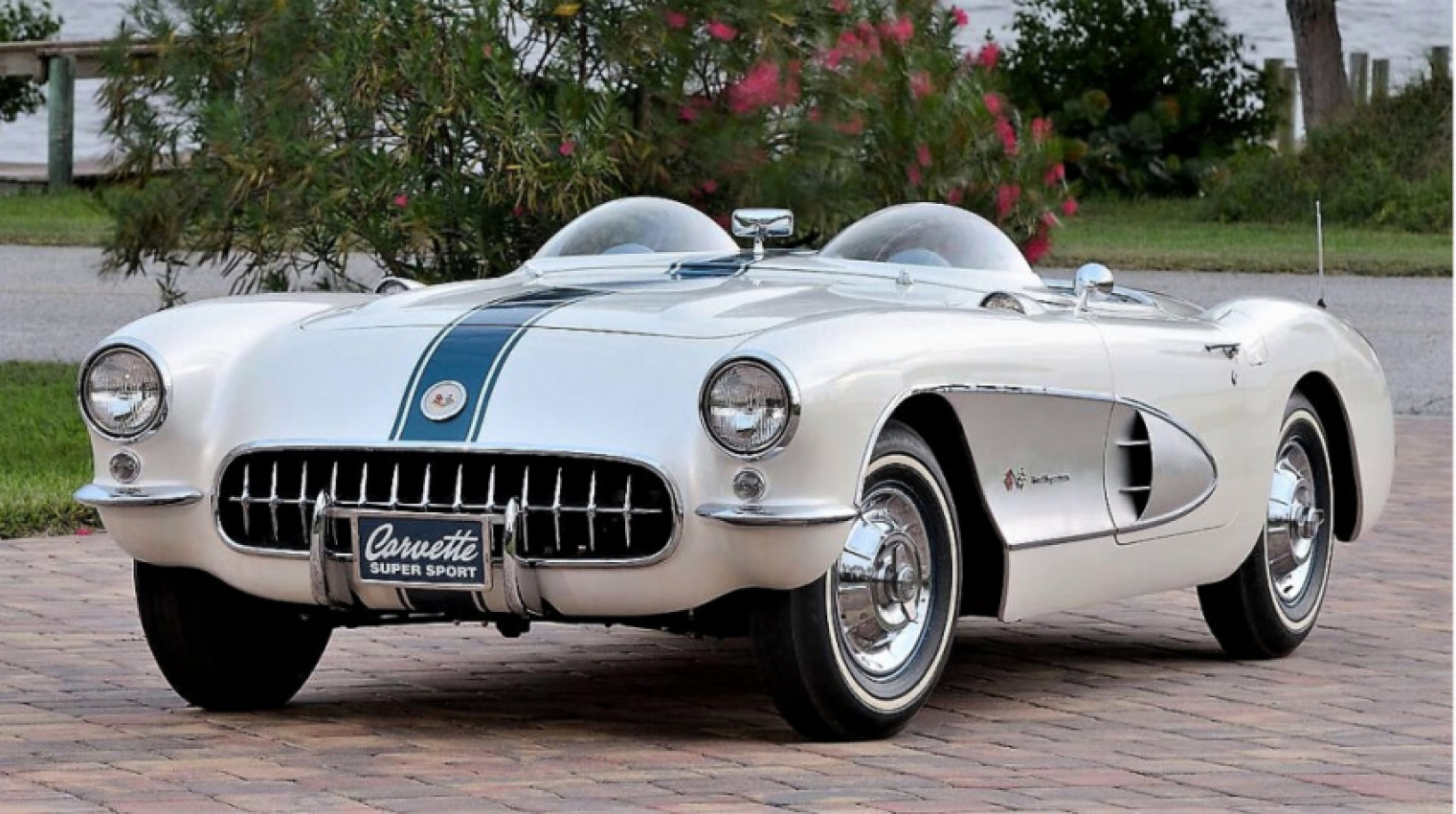 autos, chevrolet, reviews, corvette, historic corvettes offered at mecum auction in florida