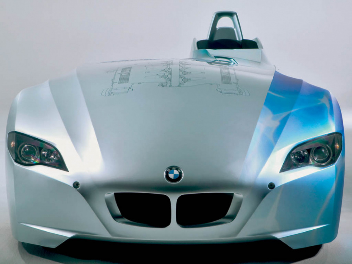 autos, bmw, cars, review, 2000s cars, bmw model in depth, concept, hybrid, hydrogen, v12, 2004 bmw h2r concept
