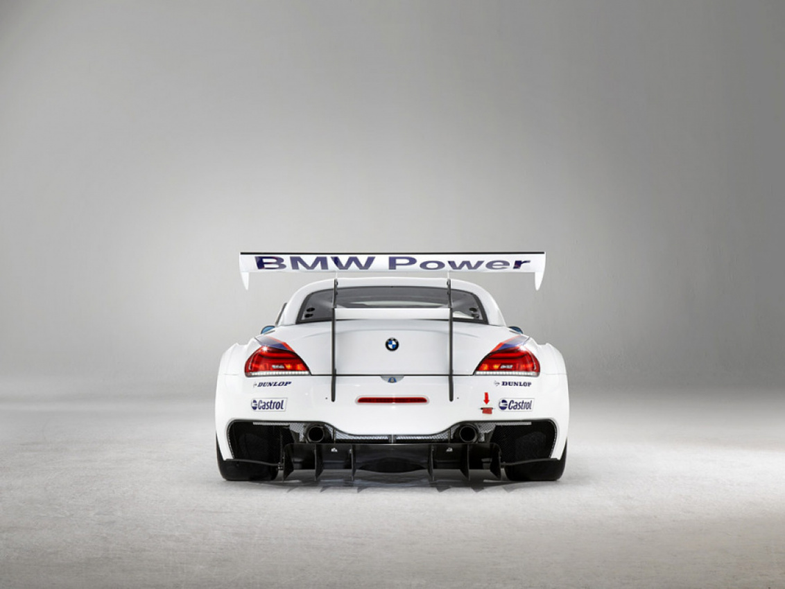 autos, bmw, cars, review, 2010s cars, bmw model in depth, bmw race car in depth, bmw race cars, bmw z3, bmw z4, compact car, convertible, inline 6, roadster, small cars, sports car, 2010 bmw z4 gt3