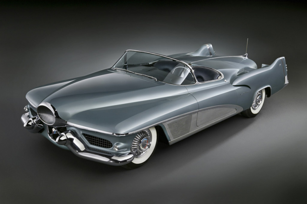 autos, buick, cars, review, 1950s, buick model in depth, classic, 1951 buick lesabre
