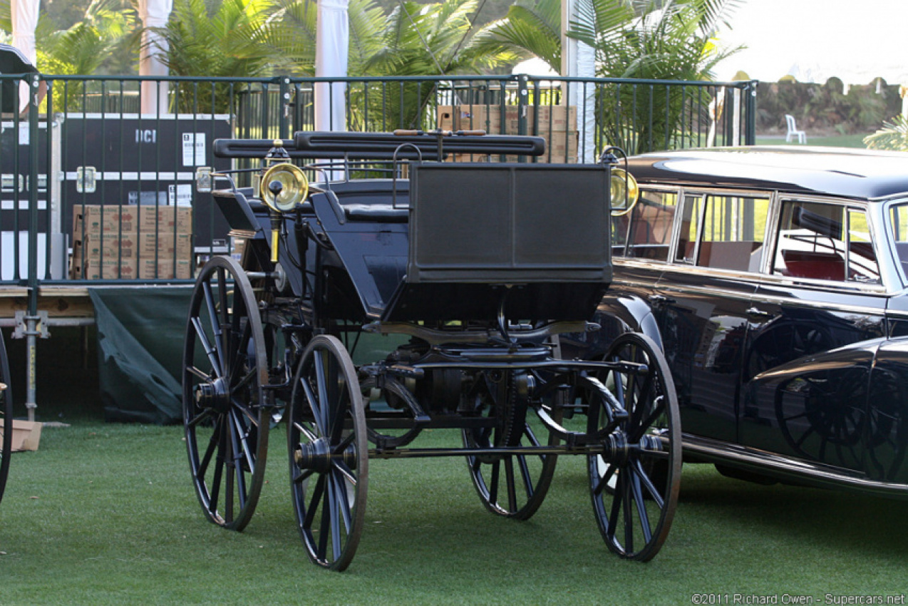 autos, cars, review, classic, daimler, daimler cars in depth, historic, icon, 1886 daimler motorized carriage
