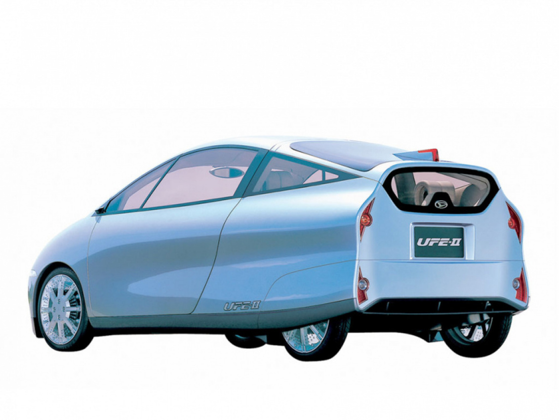 autos, cars, daihatsu, review, 2000s cars, concept, 2004 daihatsu ufe2 concept