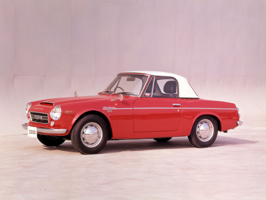 autos, cars, datsun, review, 100-200hp, 1960s, 2000s cars, inline 4, 1968 datsun fairlady 2000