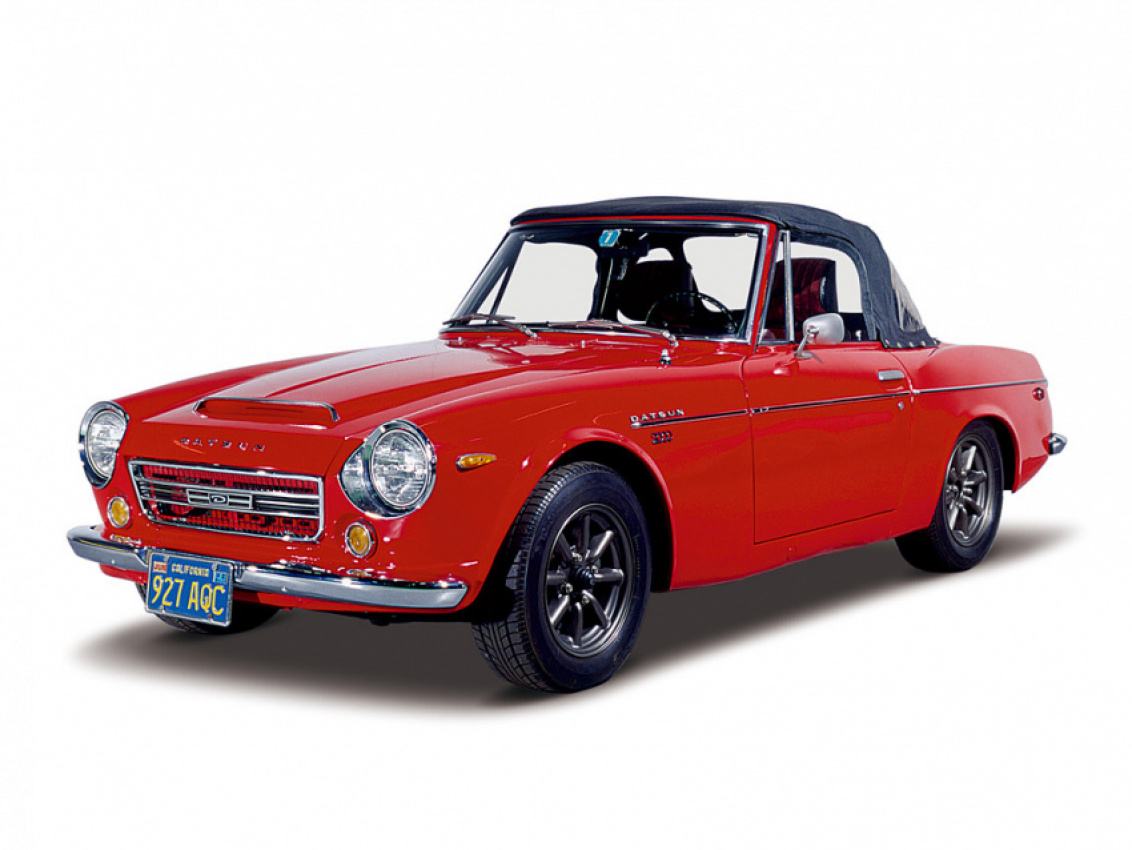 autos, cars, datsun, review, 100-200hp, 1960s, 2000s cars, inline 4, 1968 datsun fairlady 2000
