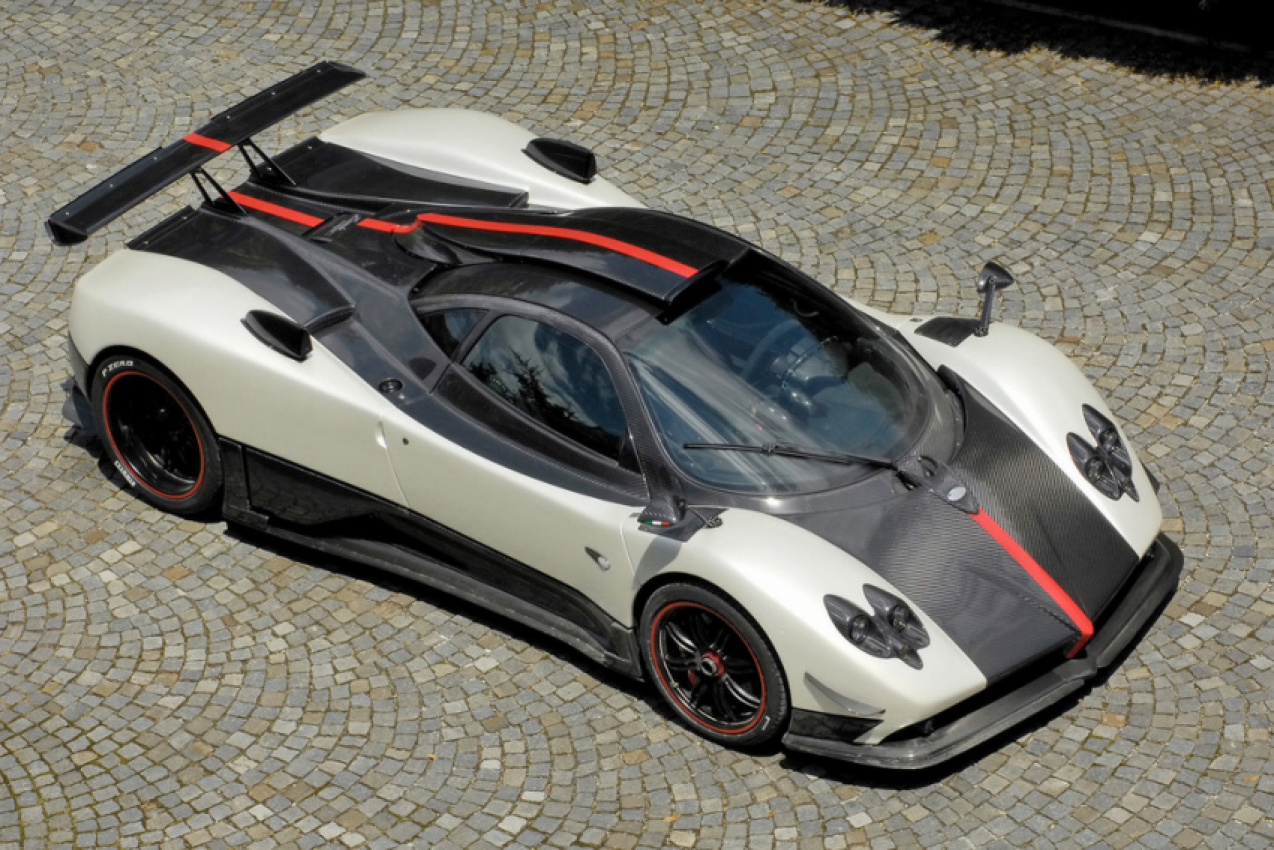 autos, cars, pagani, review, 0-60 3-4sec, 2000s cars, 600-700hp, best of the best, icon, icons, pagani model in depth, pagani zonda, pagani zonda in depth, supercar, top speed 200mph+, v12, 2009 pagani zonda cinque
