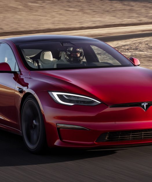 autos, news, tesla, tesla model s, car and driver claims tesla model s plaid needs more than just a software update to reach 200 mph