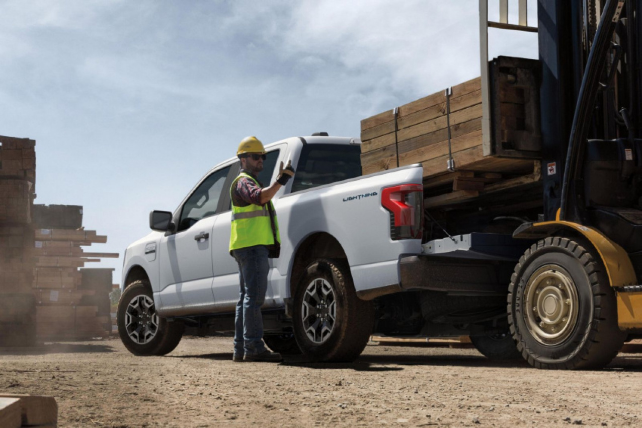 autos, ford, news, ford f-150, 2022 ford f-150 lightning: reservations close amid high demand