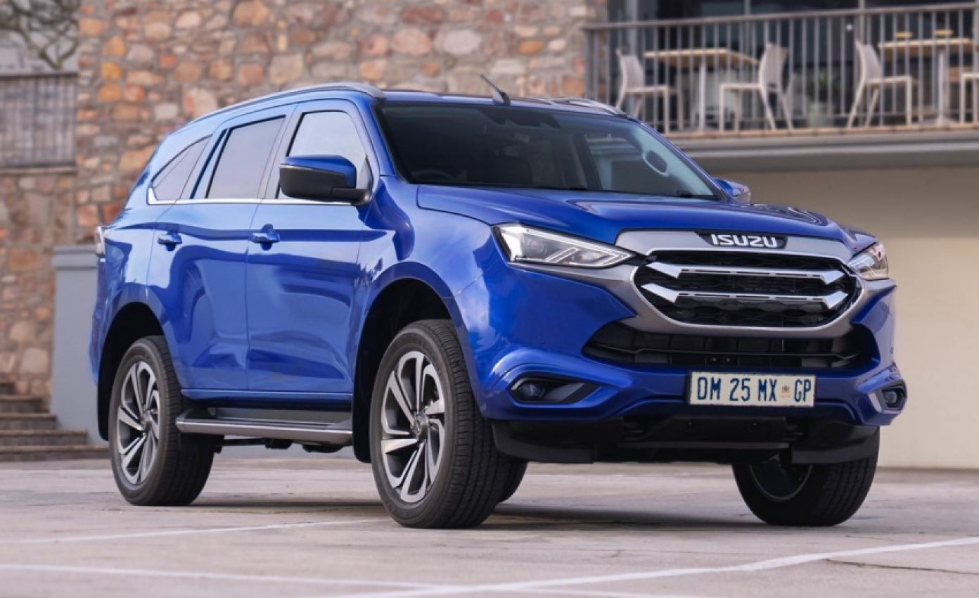 autos, cars, features, isuzu mu-x, toyota fortuner, how much monthly payments are for an r800,000 suv