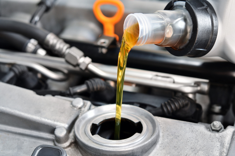 advice, autos, cars, how to, how-to, how to, engine oil: how to pick the right one for your car