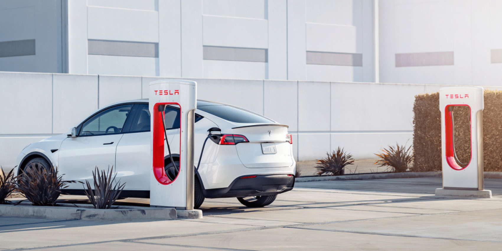 autos, cars, electric vehicle, energy & infrastructure, tesla, charging stations, europe, supercharger, tesla tipped to open networks and up the power