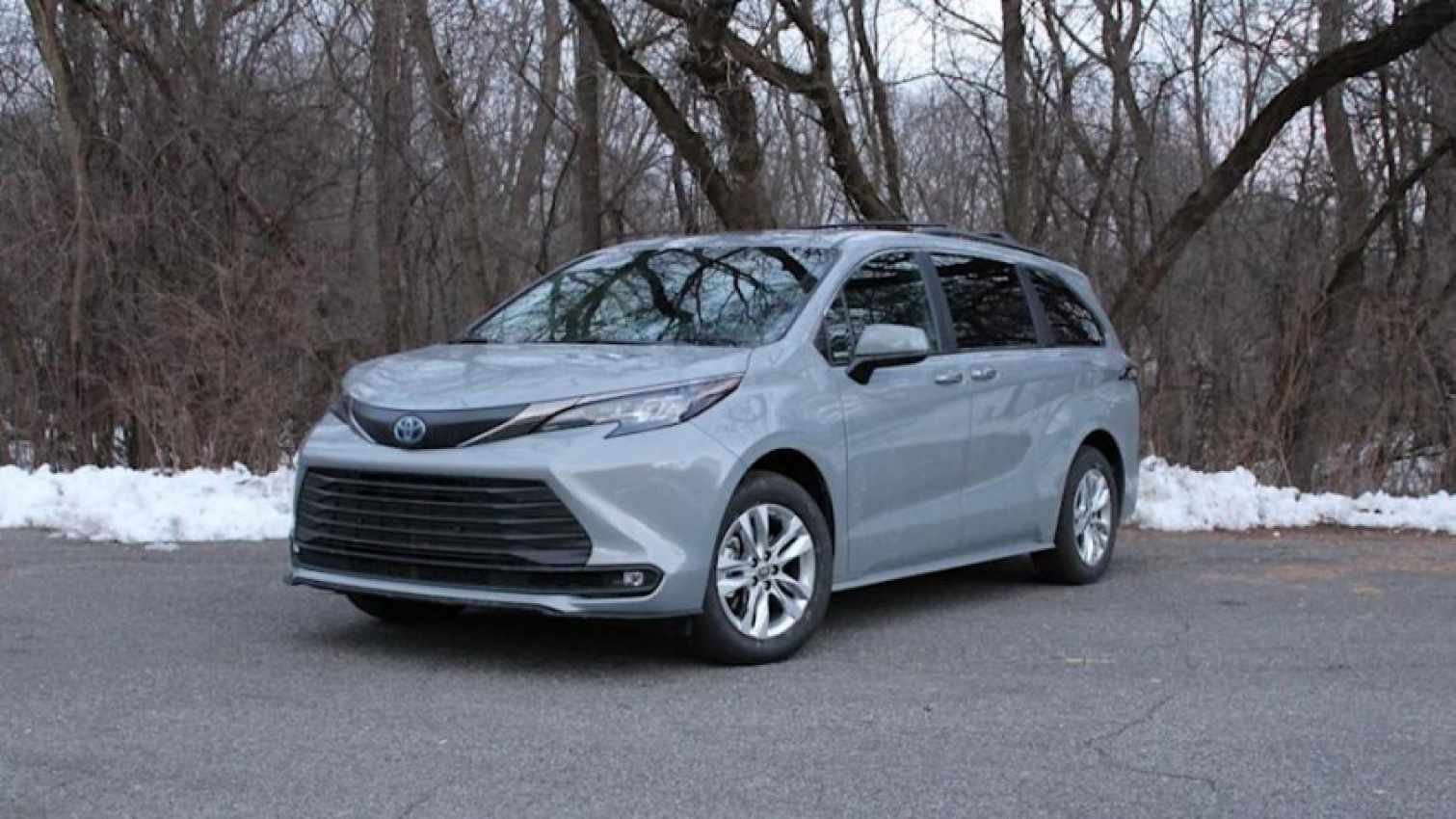 autos, toyota, toyota sienna, 2022 toyota sienna woodland edition first drive review | not woodsy enough