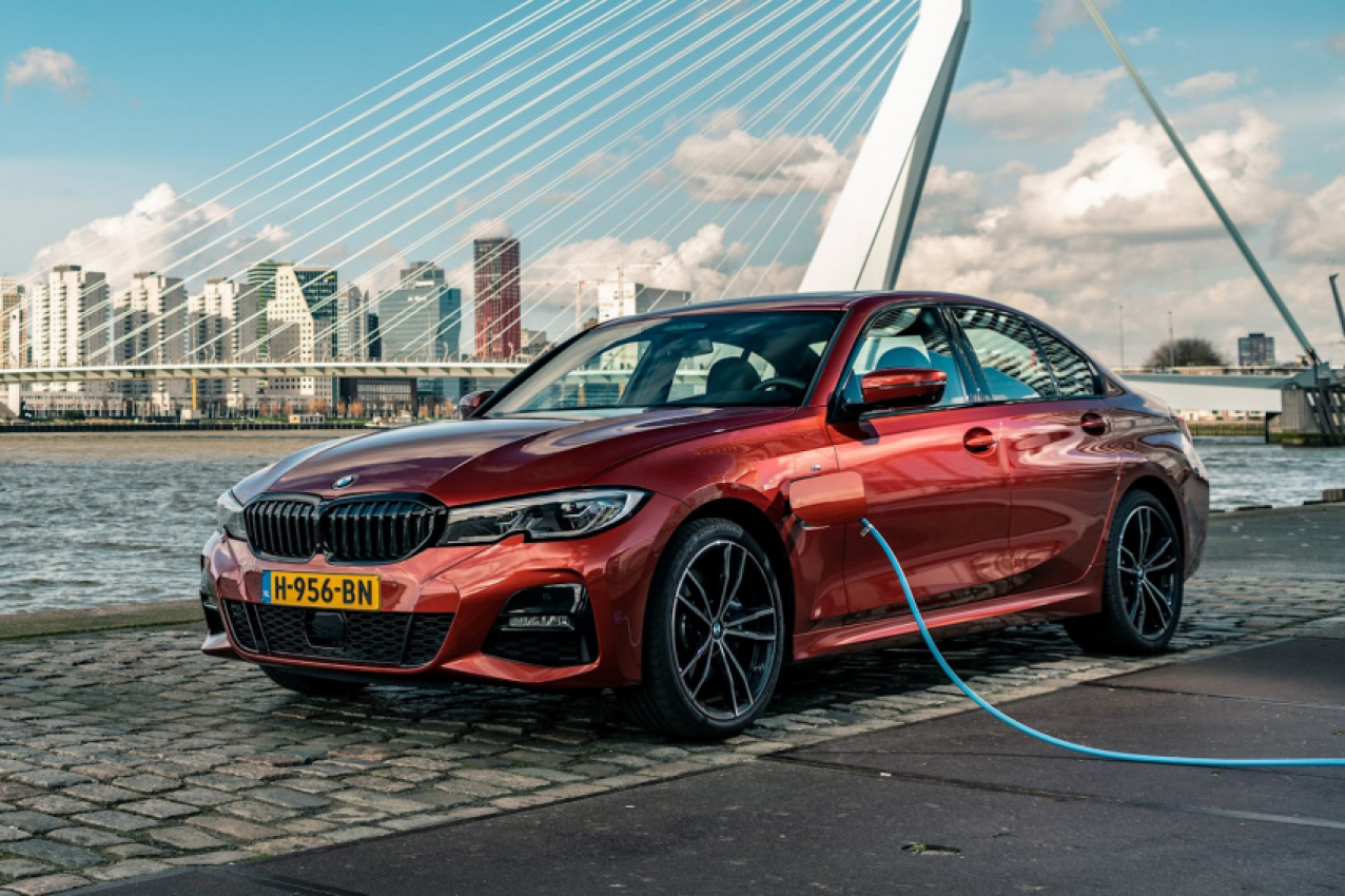 autos, bmw, news, bmw’s clever tech encourages more people to drive evs