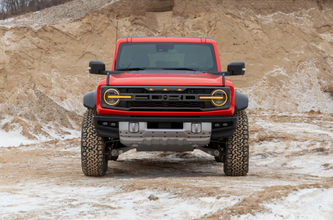 autos, cars, ford, ford bronco, ford bronco news, ford news, news, suvs, the 2022 ford bronco raptor's too tall for the assembly line