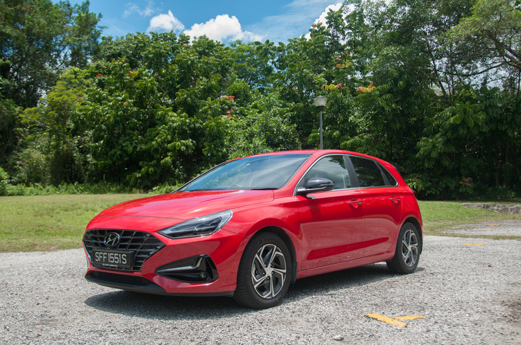 autos, cars, hyundai, reviews, android, android, mreview: 2021 hyundai i30 1.0l turbo hatchback - the little car that could