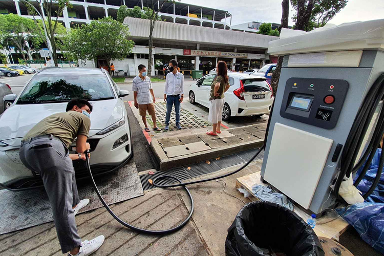 autos, cars, electric vehicle, 620 electric vehicle charging points to be installed over the next 12 months