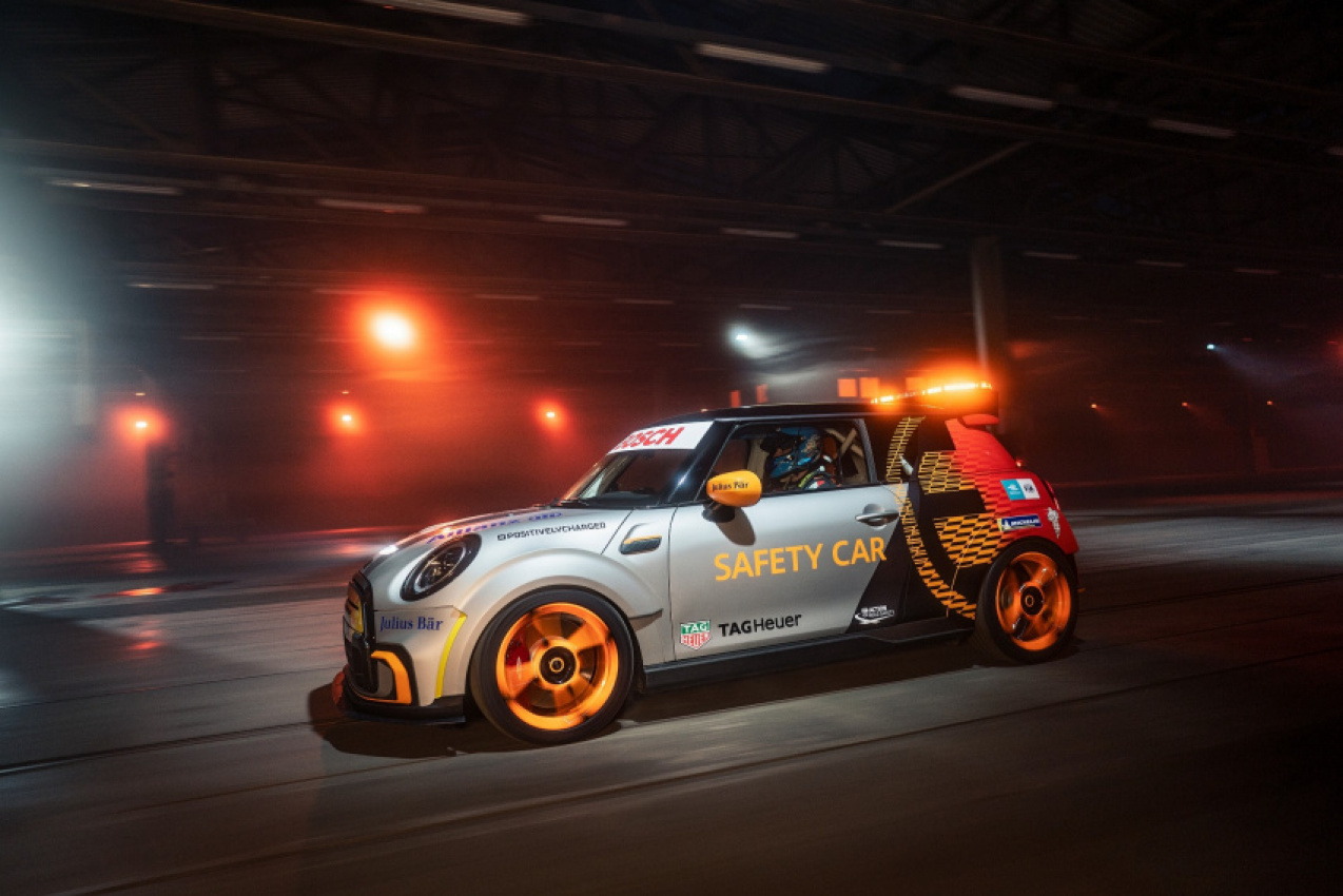 autos, cars, mini, news, electric pacesetter, formula e, john cooper works, mini e, mini electric, pacesetter, safety car, new electric mini safety car – the best-looking mini ever made