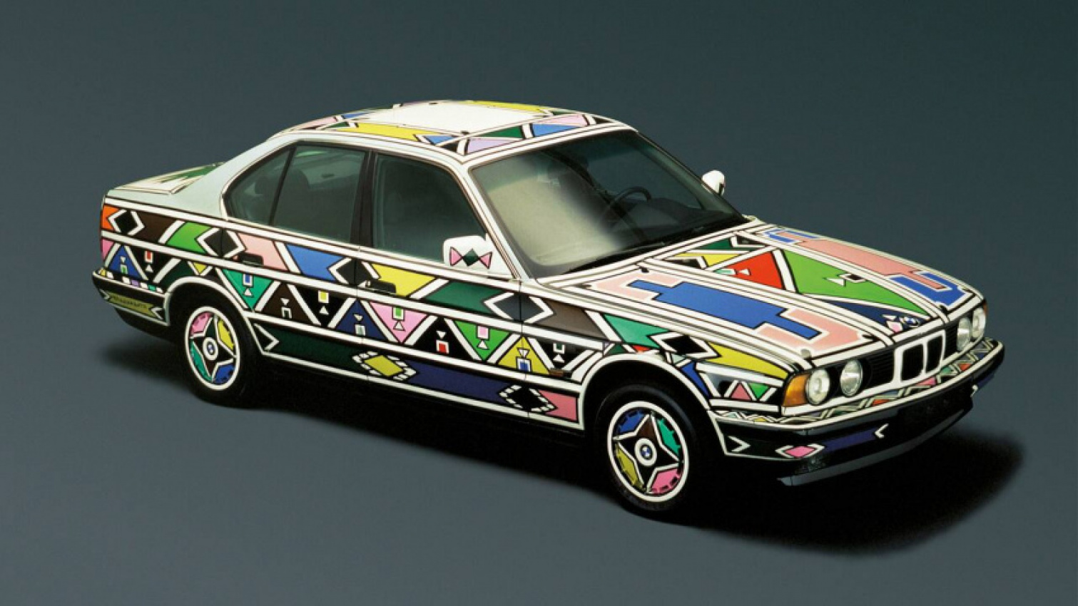 autos, bmw, cars, features, 525i, 635csi, art cars, m3 gt2, bmw’s iconic art cars – incredible photos