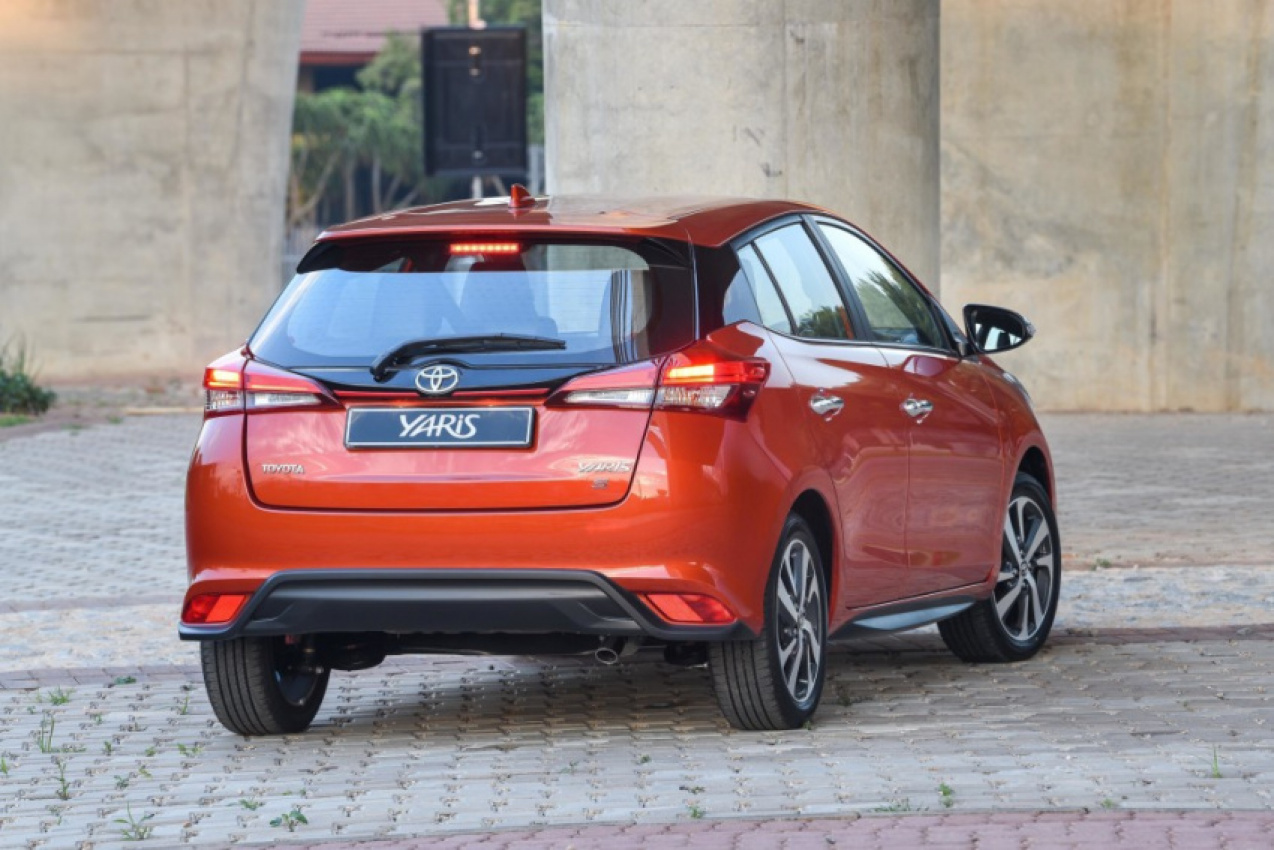 autos, cars, features, toyota, android, toyota corolla hatch, toyota yaris, android, toyota corolla hatch vs toyota yaris – worth the extra r107,000