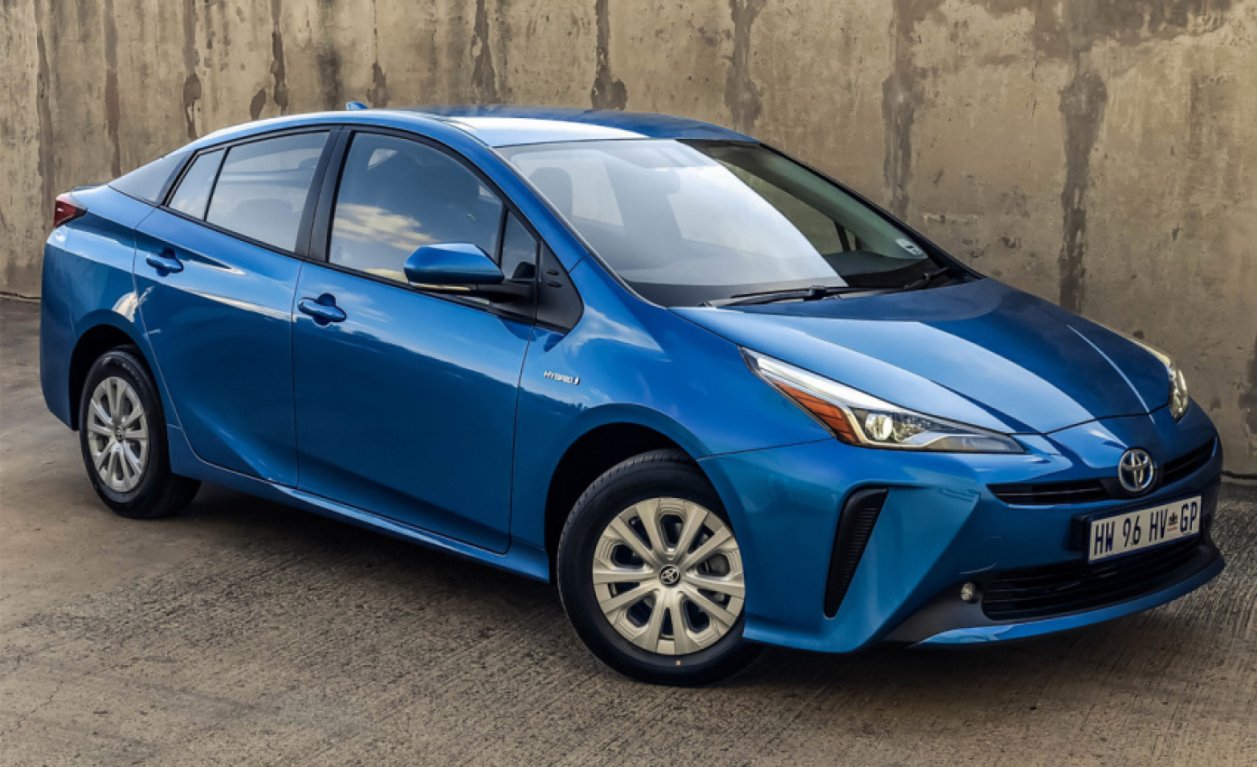 autos, cars, features, toyota, toyota corolla, toyota prius, toyota corolla vs toyota prius – the surprisingly difficult decision