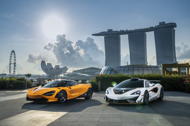 autos, cars, mclaren, gulf liveried mclaren elva debuts in singapore alongside limited edition 720s le mans and 620r