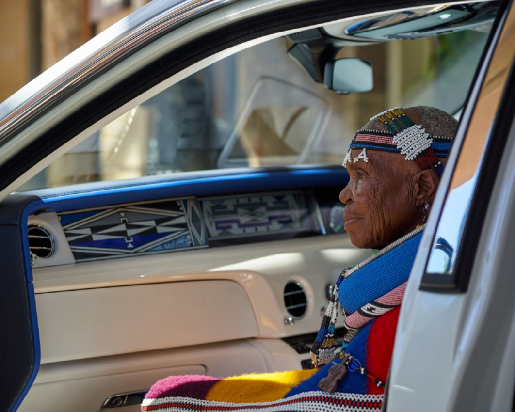 autos, bmw, cars, features, rolls-royce, bmw 128ti, bmw 525i, esther mahlangu, fiat, fiat 500, the awesome bmw and rolls-royce art cars from one talented south african artist