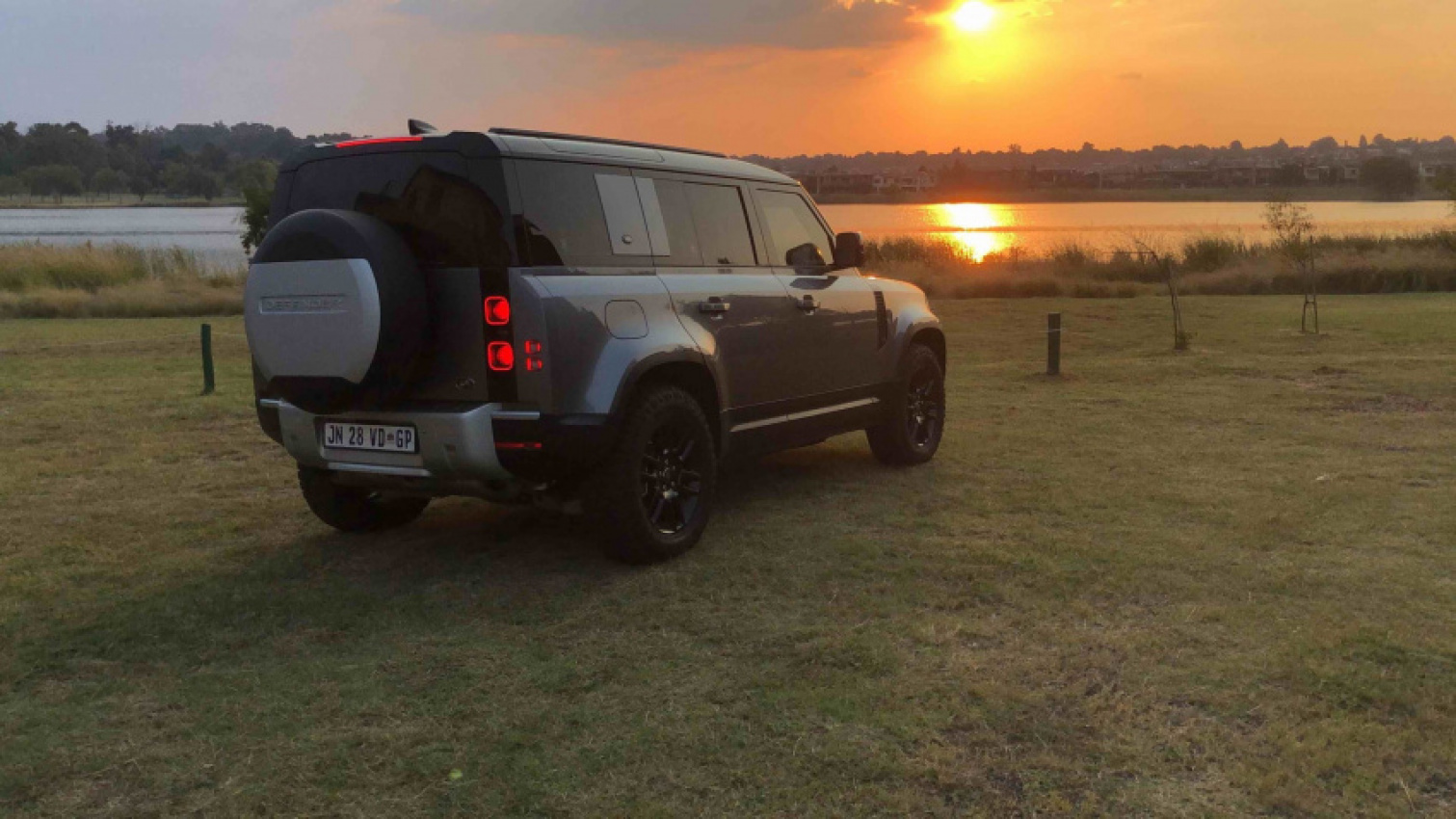 autos, cars, features, land rover, android, land rover defender, land rover defender 110 p400 x-dynamic se, android, land rover defender 110 review – a lot of muscle, and even more tech