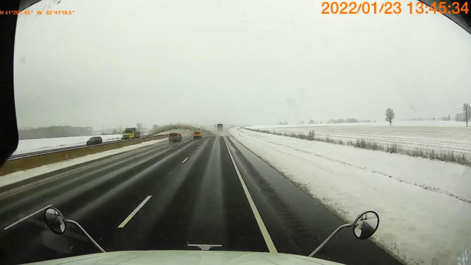autos, cars, snow, trucks, snowplow dumps snow onto highway, damaging 40 cars, injuring 12
