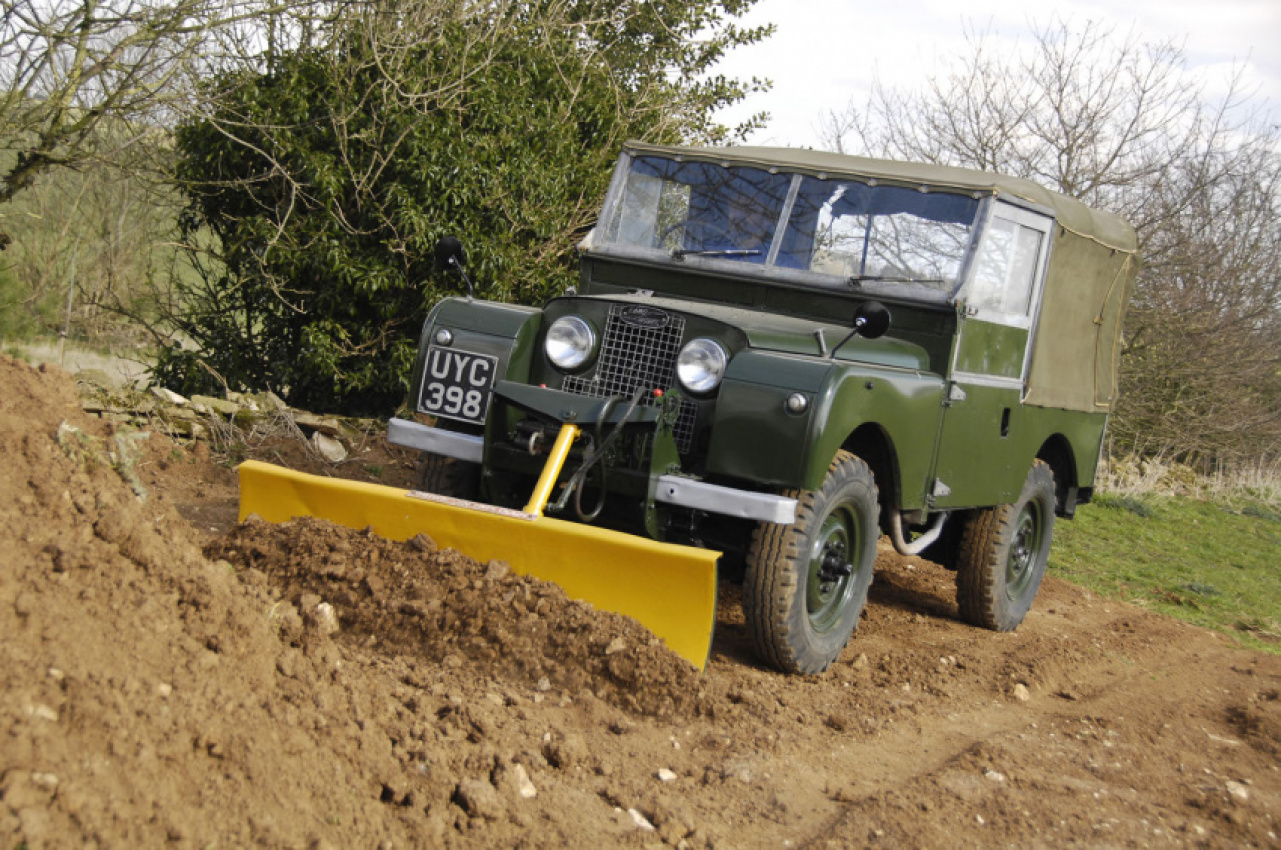 autos, cars, features, land rover, defender, land rover defender, series ii, awesome vehicles based on the original land rover defender