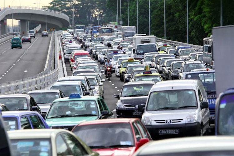 advice, autos, cars, essential gadgets singaporean drivers need for a good ride