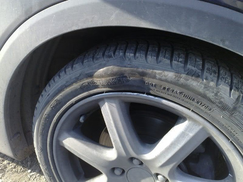 advice, autos, cars, 7 reasons why your tyres blowout easily