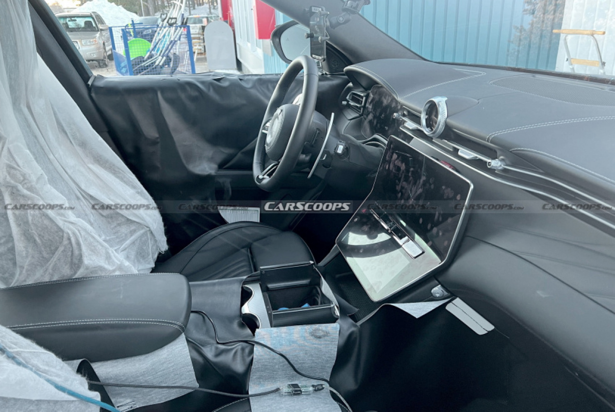 autos, cars, maserati, news, maserati grecale, maserati scoops, scoops, maserati grecale takes off the covers from its interior, reveals button layout for transmission