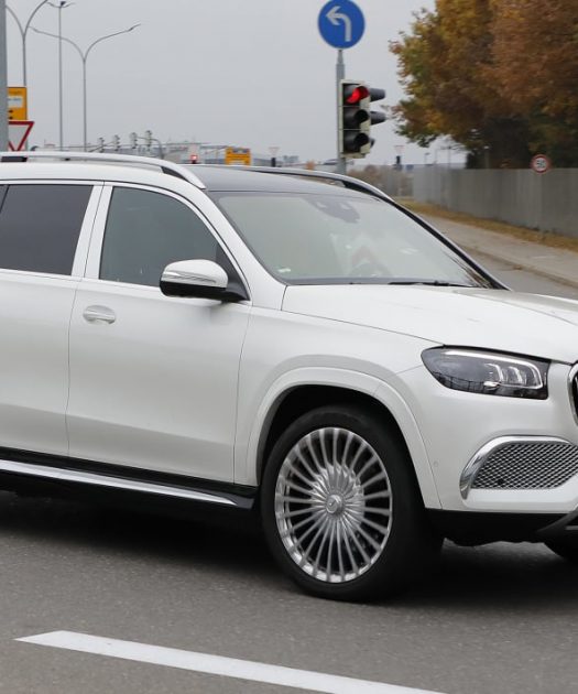 autos, maybach, mercedes-benz, news, mercedes, new facelifted mercedes-maybach gls caught on camera