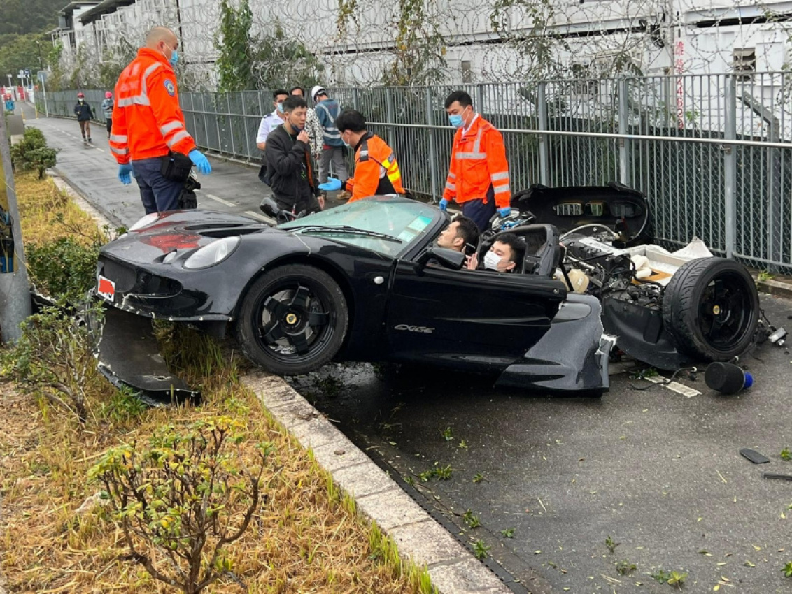 autos, cars, lotus, car, cars, driven, driven nz, motoring, new zealand, news, nz, sportscar, video, video-news, world, watch: passengers lucky to be alive after crash that absolutely demolishes black lotus exige