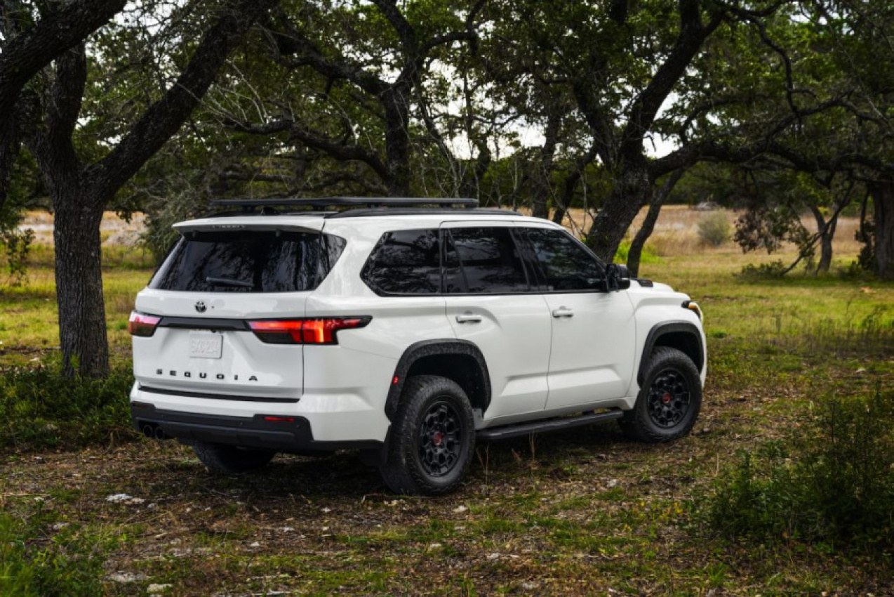 autos, cars, toyota, sequoia, don’t buy an outdated 2022 toyota sequoia until you see the new 2023 toyota suv