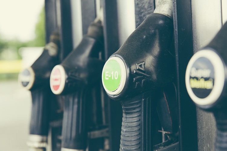advice, autos, cars, 95 vs 98 petrol - are you actually wasting money on premium petrol?