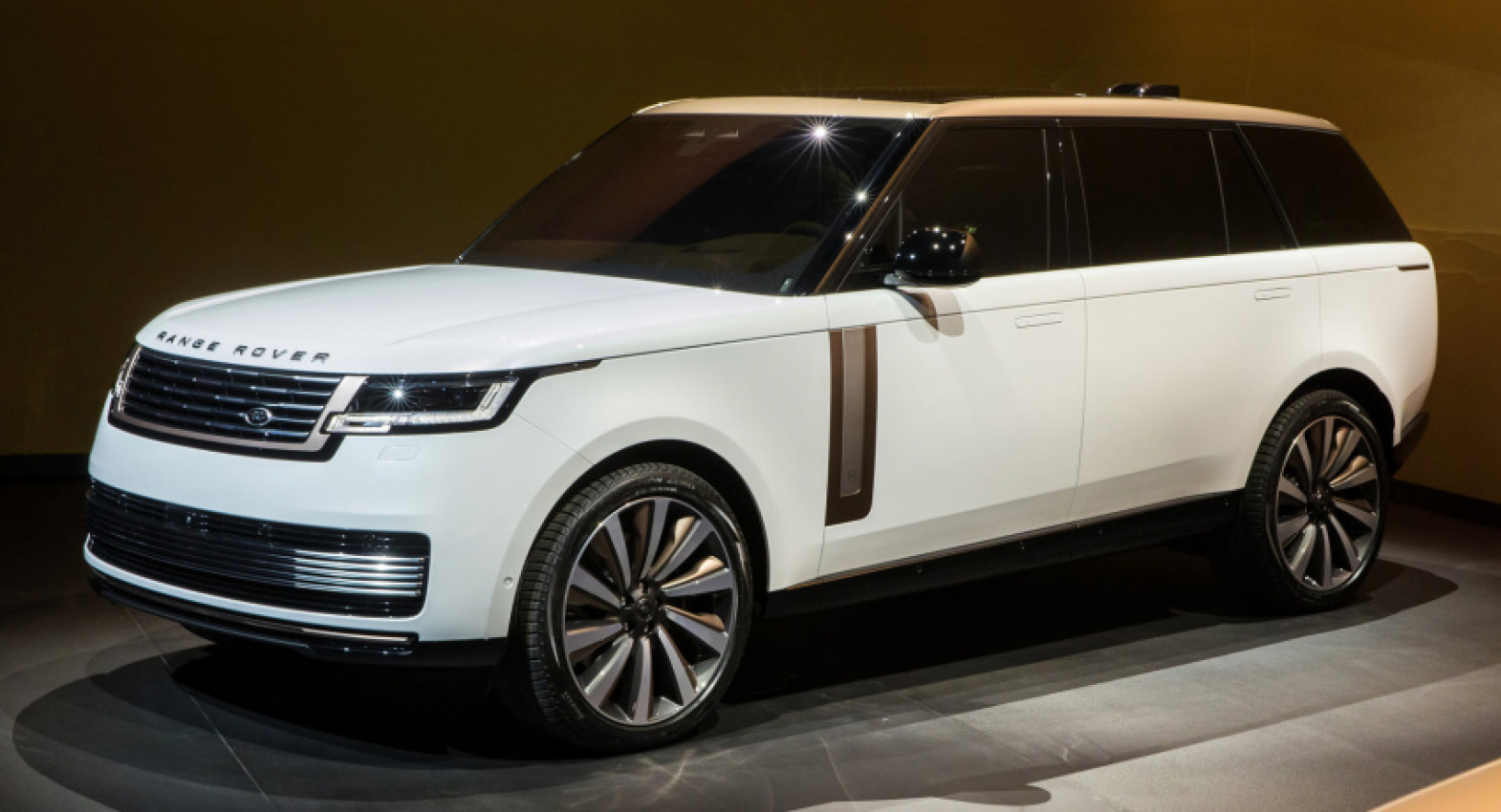 autos, cars, land rover, news, range rover, new range rover – awesome photos and features