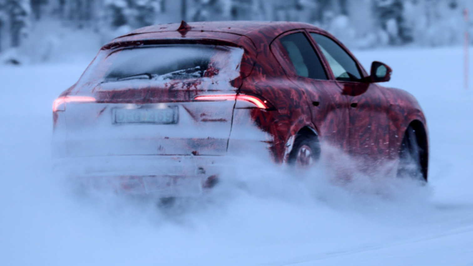 autos, cars, maserati, news, maserati grecale, teaser, 2023 maserati grecale continues testing in frozen lapland ahead of imminent debut
