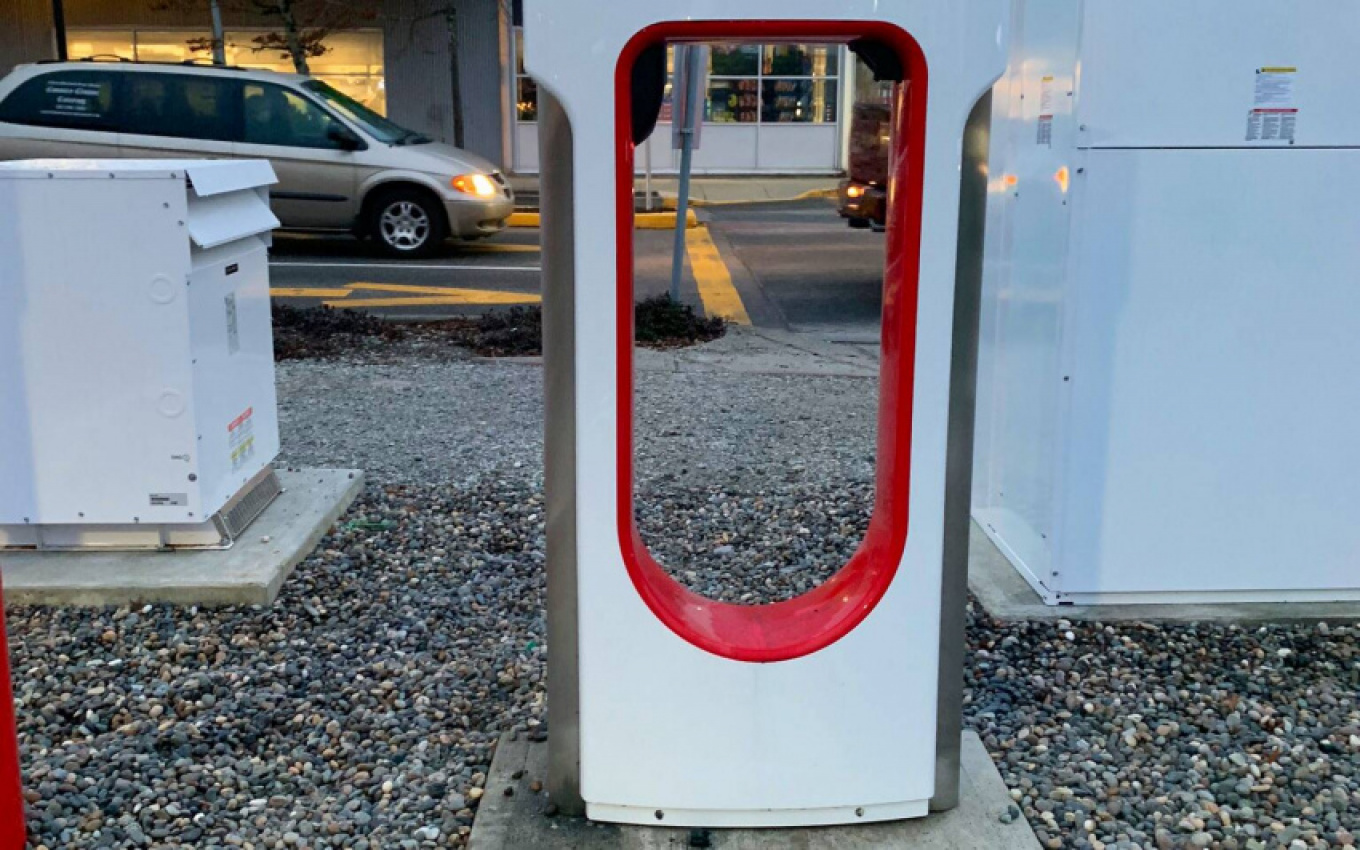 autos, cars, tesla, tesla supercharger station damaged before opening in vancouver