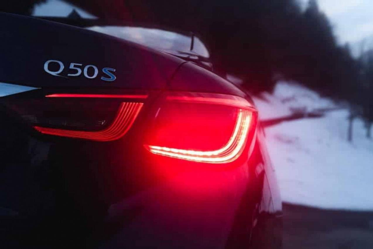 autos, cars, infiniti, infiniti q50 hybrid review