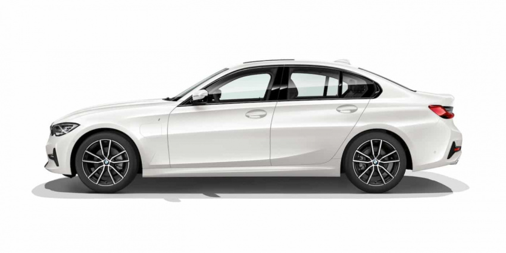 autos, bmw, cars, new bmw 330e plug-in hybrid joins 3 series line-up