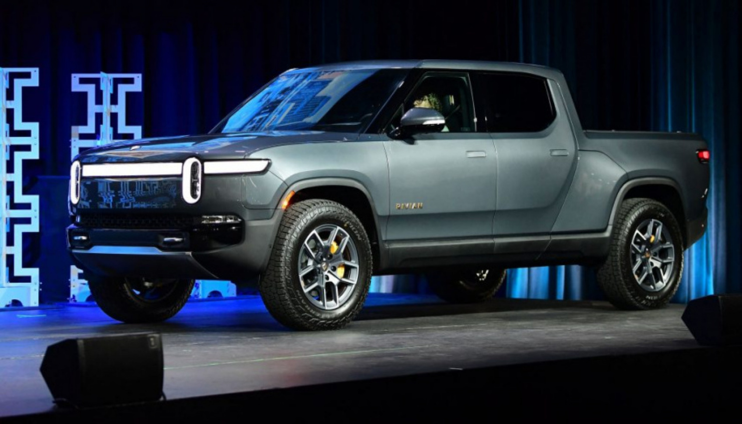 autos, cars, rivian, amazon, amazon, rivian begins to struggle with another delay looming
