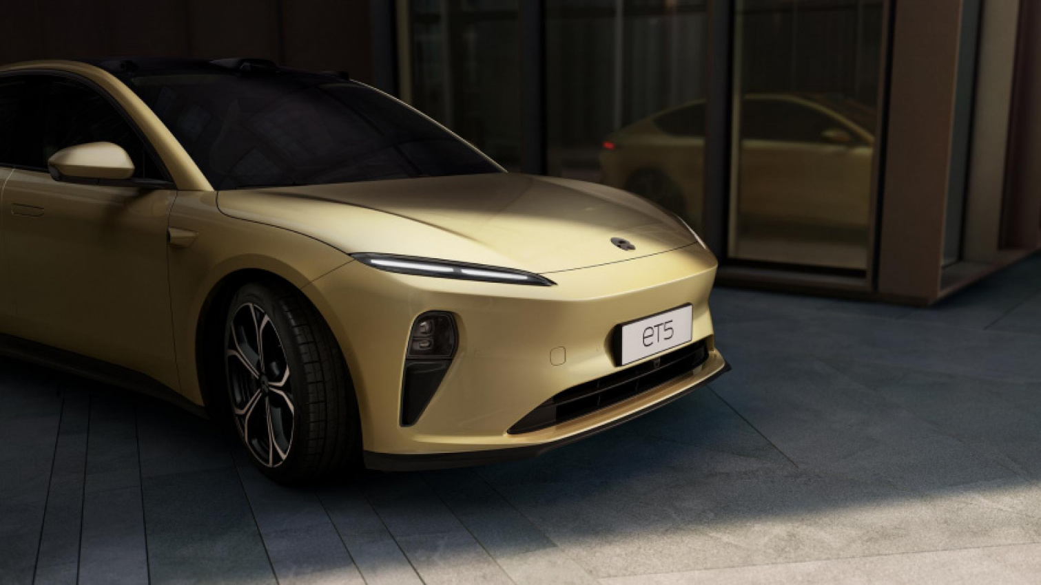 autos, cars, news, nio, nio et5, chinese electric carmaker nio unveils new sedan